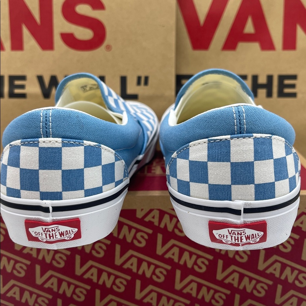 Vans •WMNS Classic Slip-On
Color Theory Checkerboard Heritage Blue
VN000D6BE2W - Picture 14 of 16